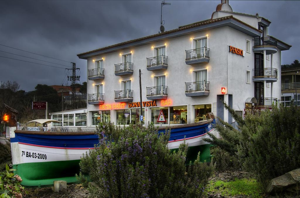Hostal Bonavista Blanes Exteriör bild