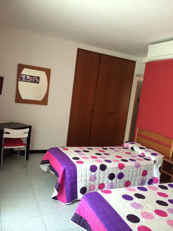 Hostal Bonavista Blanes Rum bild
